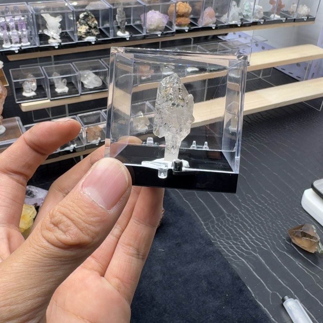 珠宝半成品水晶未镶嵌