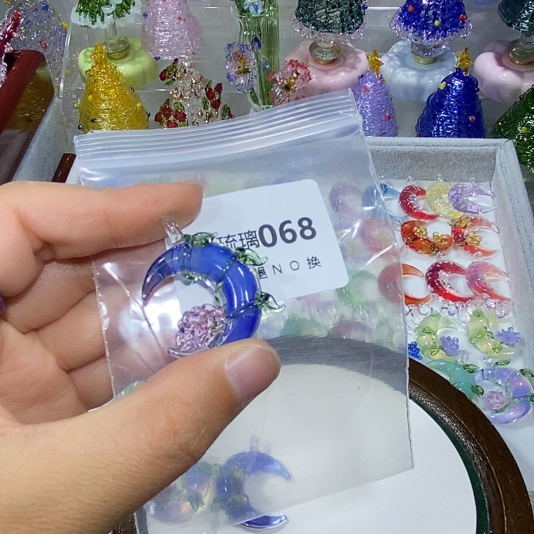 黑****玻璃颈饰68玫瑰花月亮