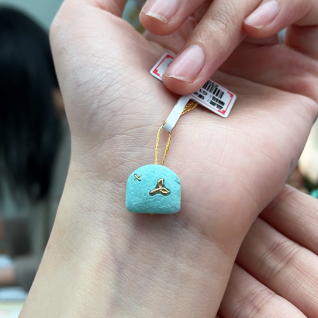 绿松石颈饰未镶嵌