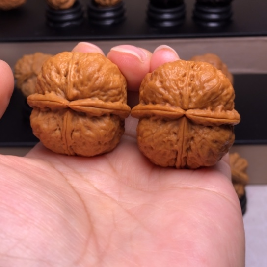 文玩核桃把件四楞64