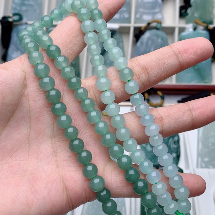 少***傑颈饰未镶嵌翡翠珠子