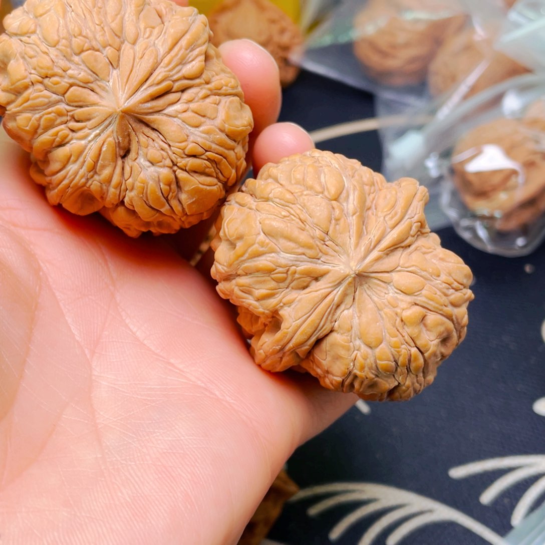吊坠文玩核桃W*闷墩子