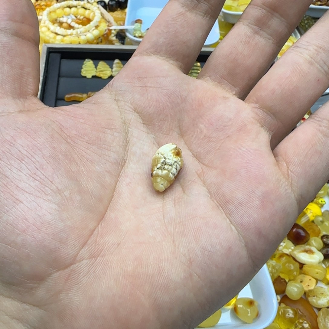 无***油琥珀未镶嵌裸石蜜蜡冰淇淋0.9g