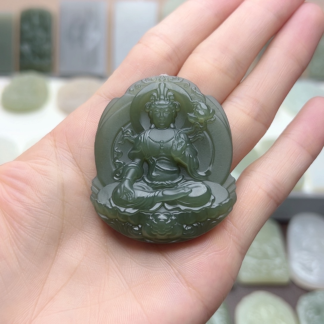 和田玉未镶嵌颈饰