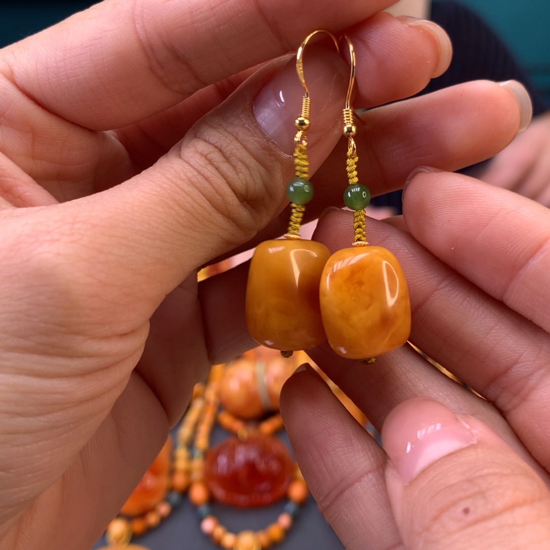 蜜蜡银S925镶嵌耳饰天然