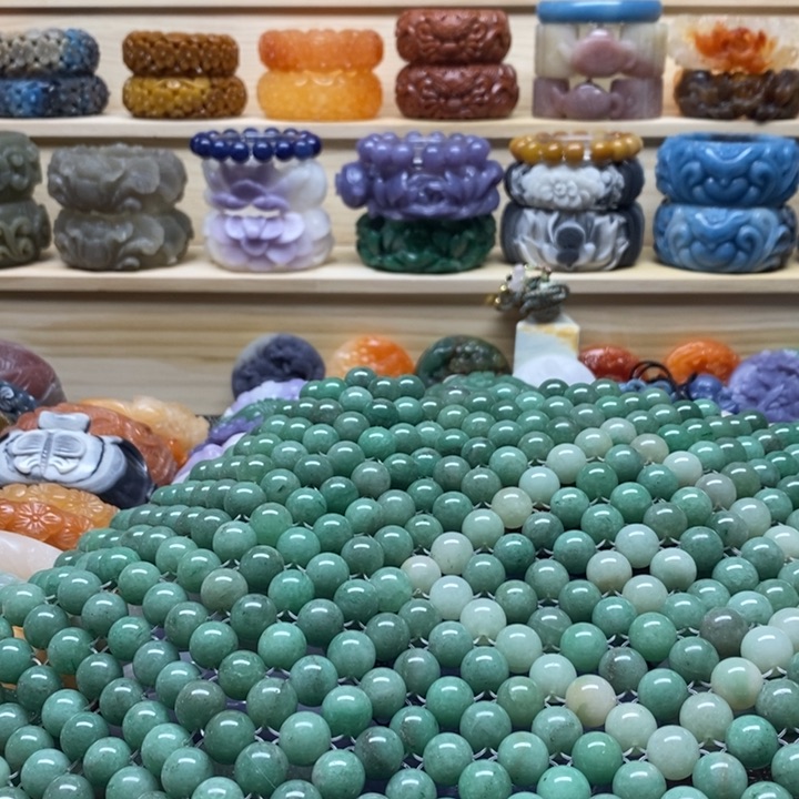 未镶嵌手镯石英质玉