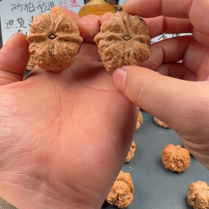 三****文玩核桃吊坠蛤蟆的眼睛是真的好看啊我的天