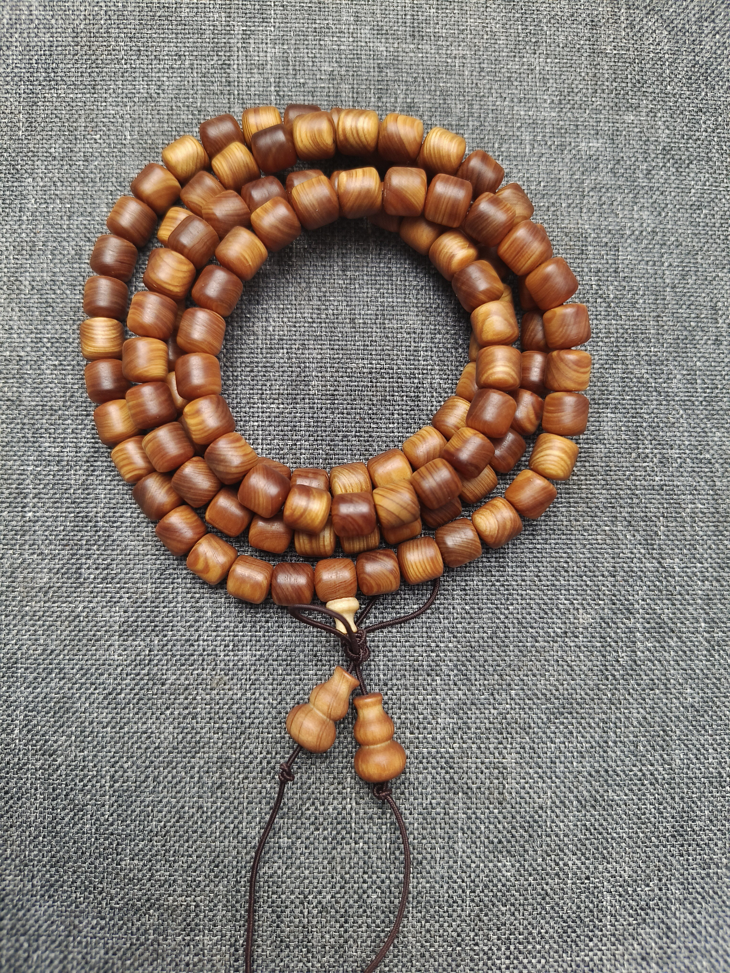 崖柏高油陈化首串老形0.8*108颗