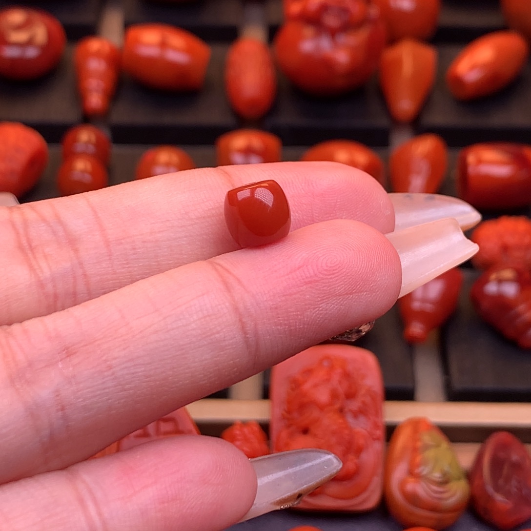 南红玛瑙未镶嵌川料原矿高品直切单珠7.5mm