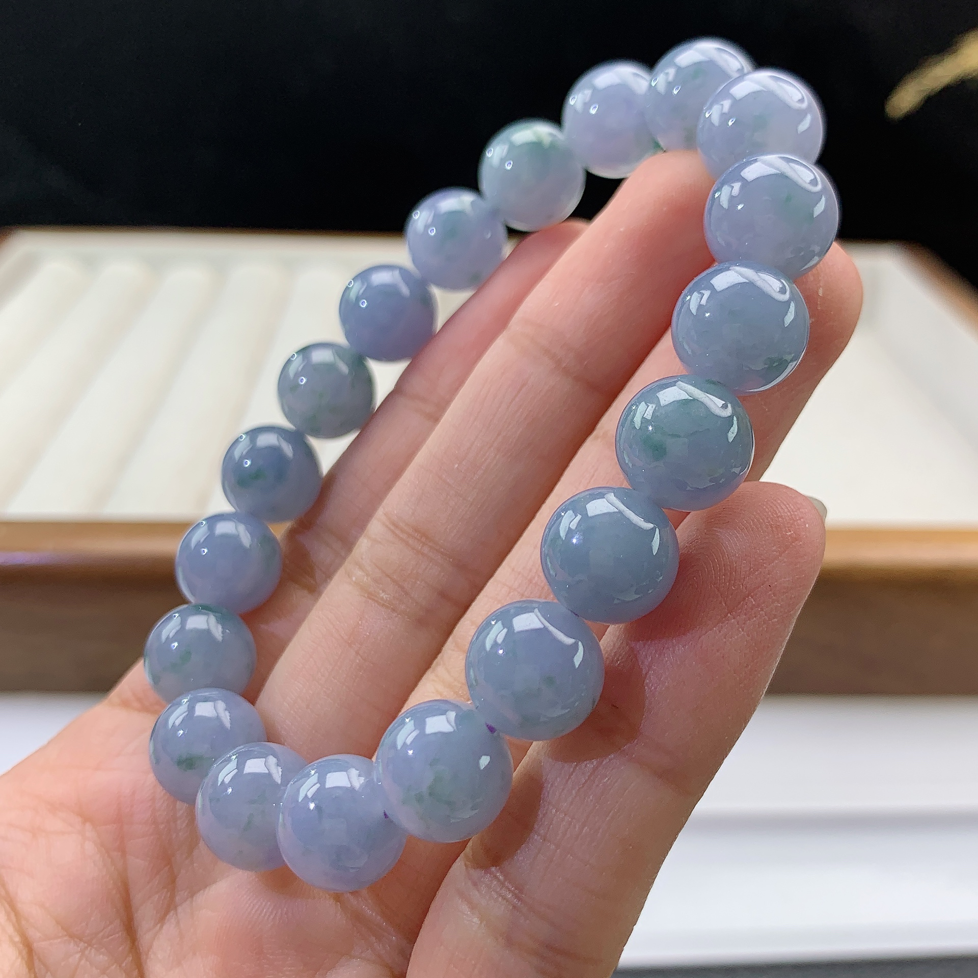 12.17-23-缅甸天然翡翠A货 女款紫底飘花手串尺寸:10mm 19颗粒