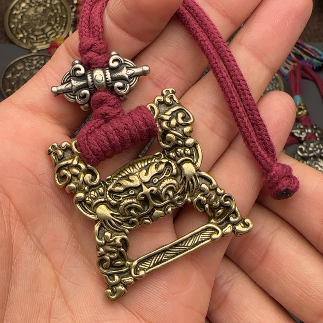 老铜经书扣吊坠喜欢的来
