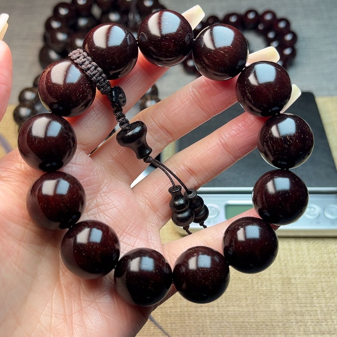 檀香紫檀（小叶紫檀）1.8多星