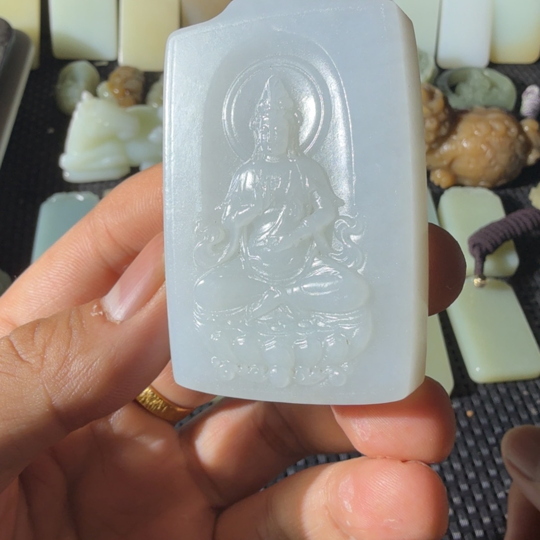 和田玉未镶嵌颈饰