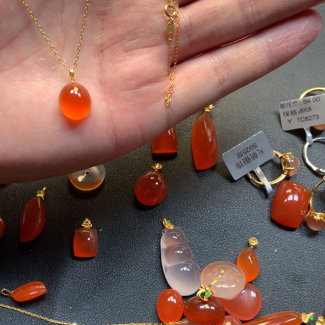 南红玛瑙未镶嵌项链