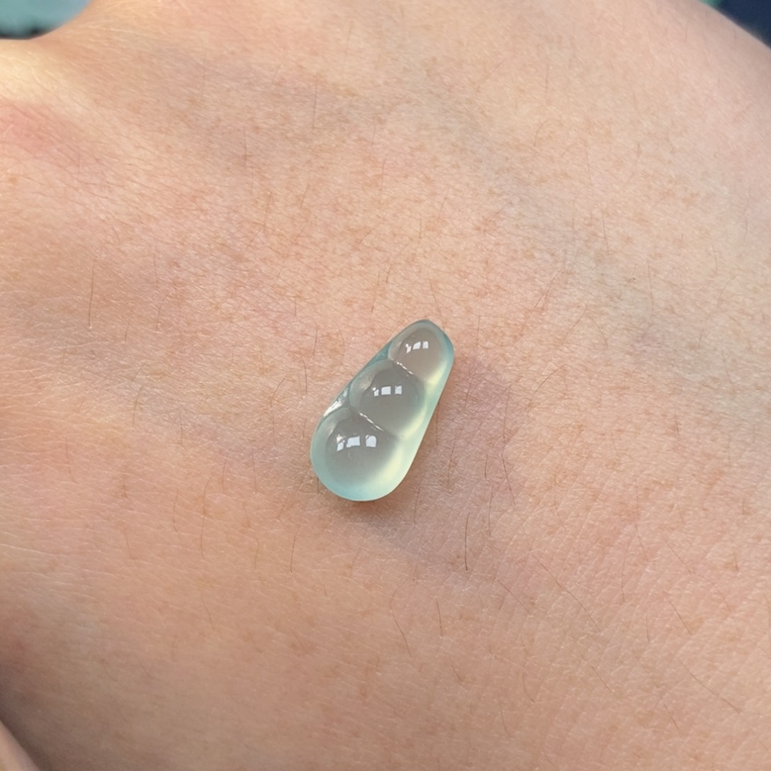 翡翠颈饰未镶嵌福豆