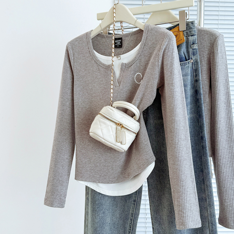 9229#内搭刺绣打底衫女装2025秋冬款撞色纽扣假两件长袖上衣t恤女