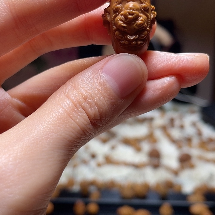 吊坠橄榄核一心向财