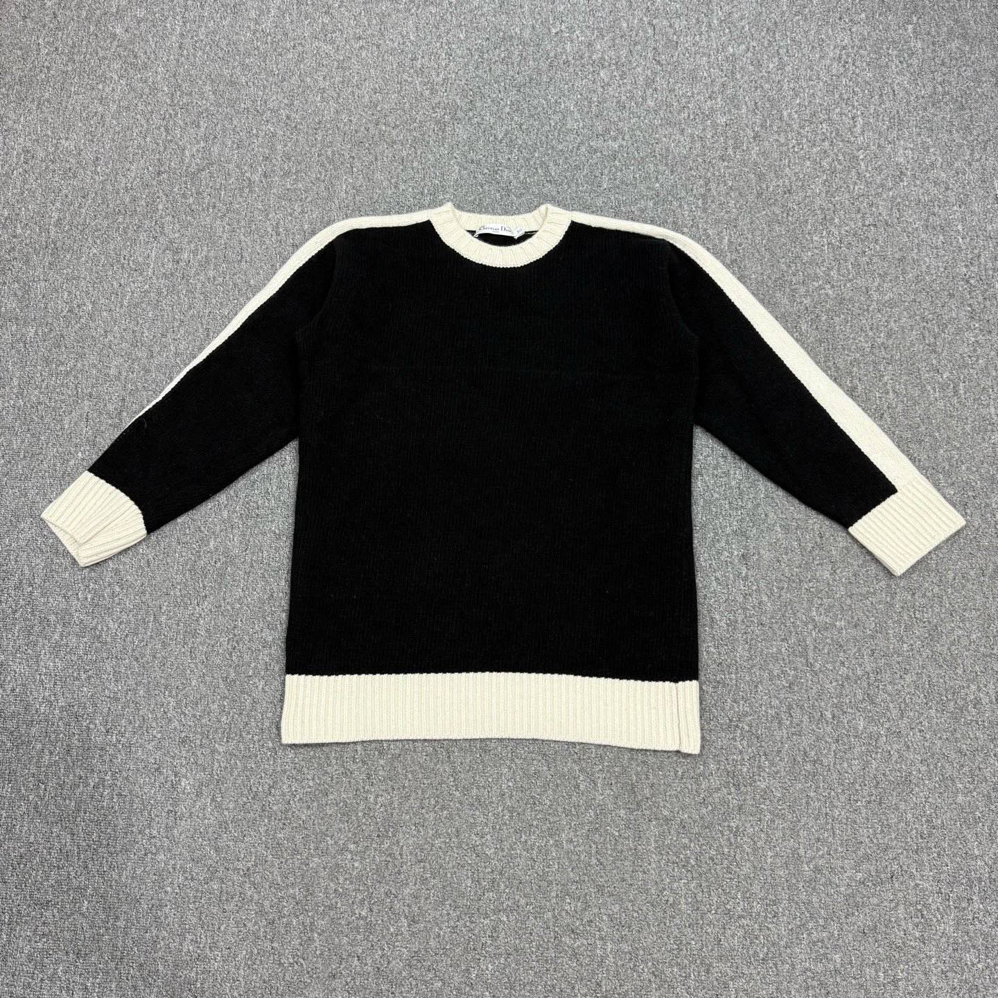 99新 DIOR/迪奥 15947487 nz Dior迪奥 黑白熊猫毛衣 38码99新