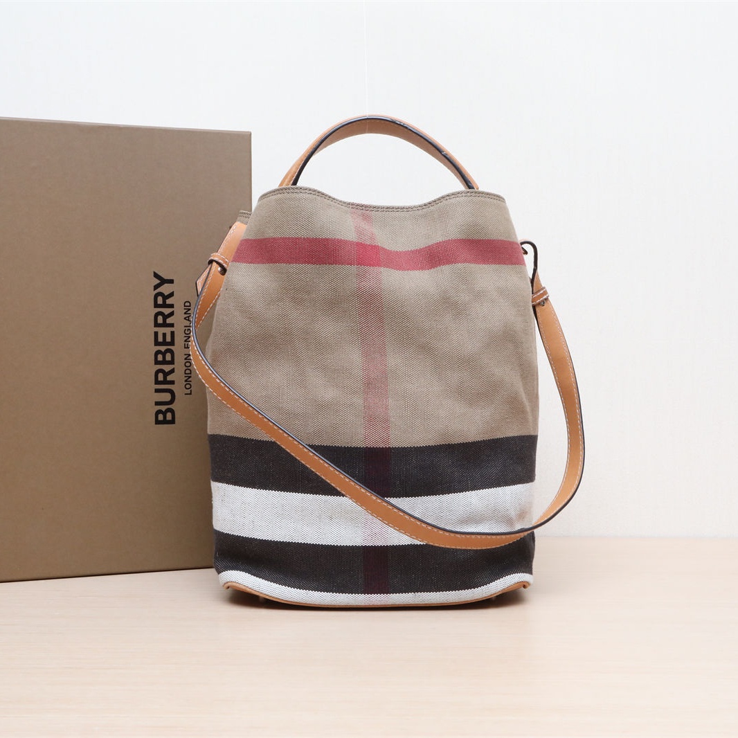 95新 BURBERRY/博柏利 小花攀攀The Ashby 水桶包 巴宝莉格子
