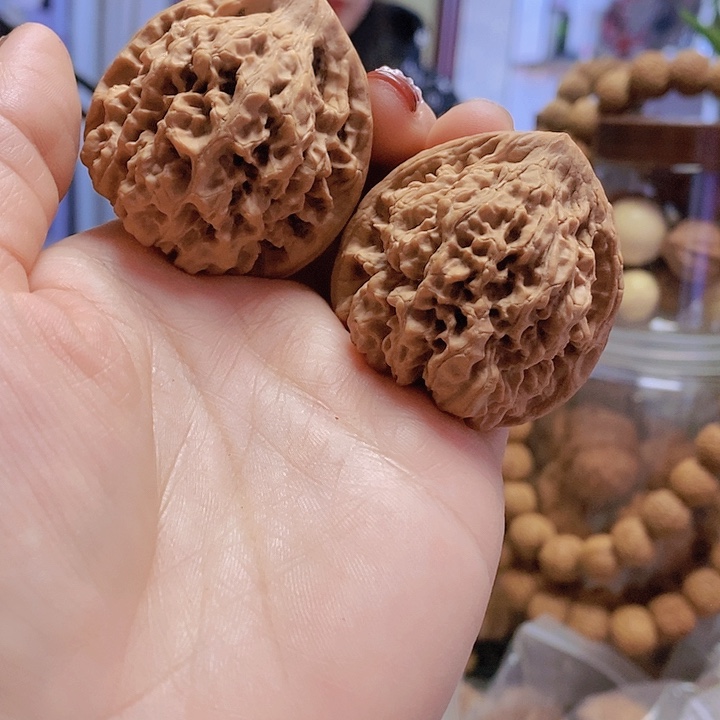 【闪购商品】文玩核桃把件42.5官帽