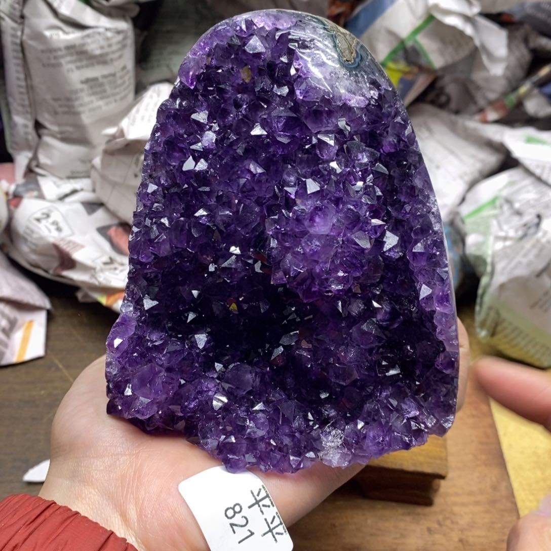 紫晶乌拉圭未镶嵌