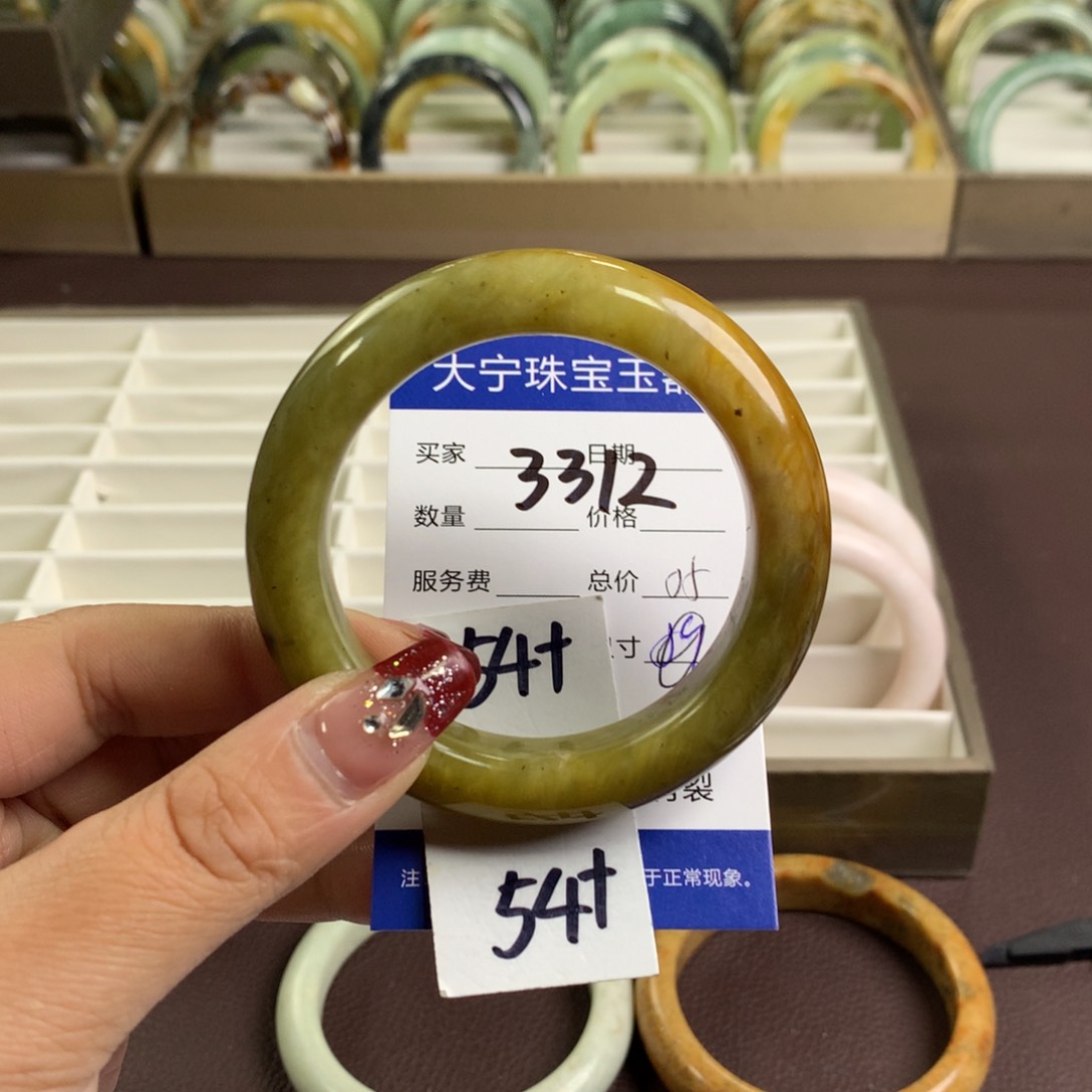 蛇纹石玉手镯未镶嵌3312