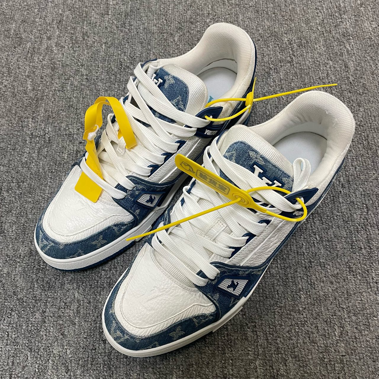 95新 LouisVuitton/路易威登 （有盒）低帮生活休闲鞋 43.5码/5751