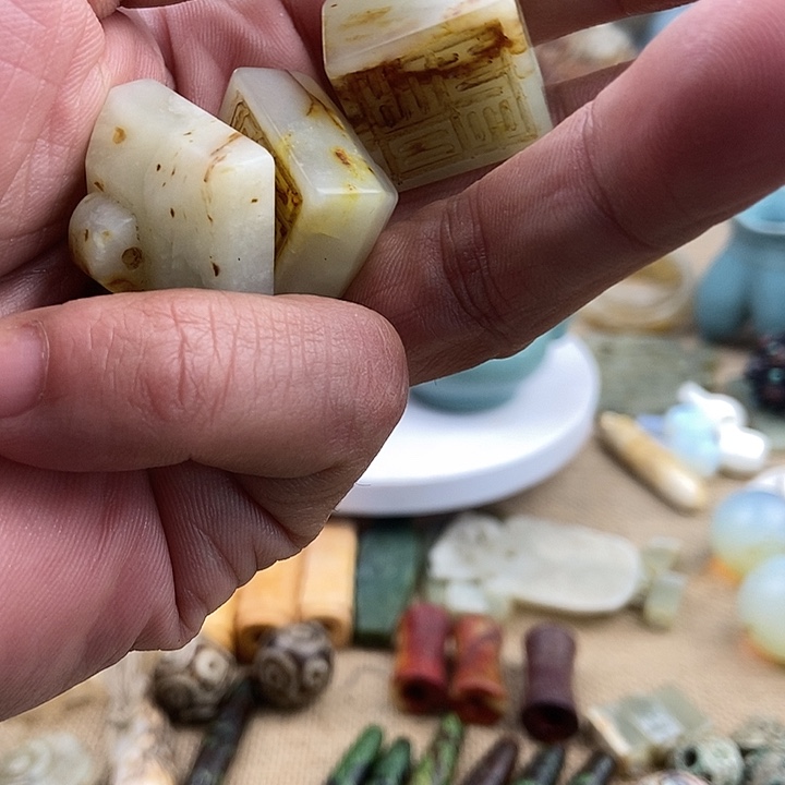 老***乐和田玉（糖玉）未镶嵌挂件