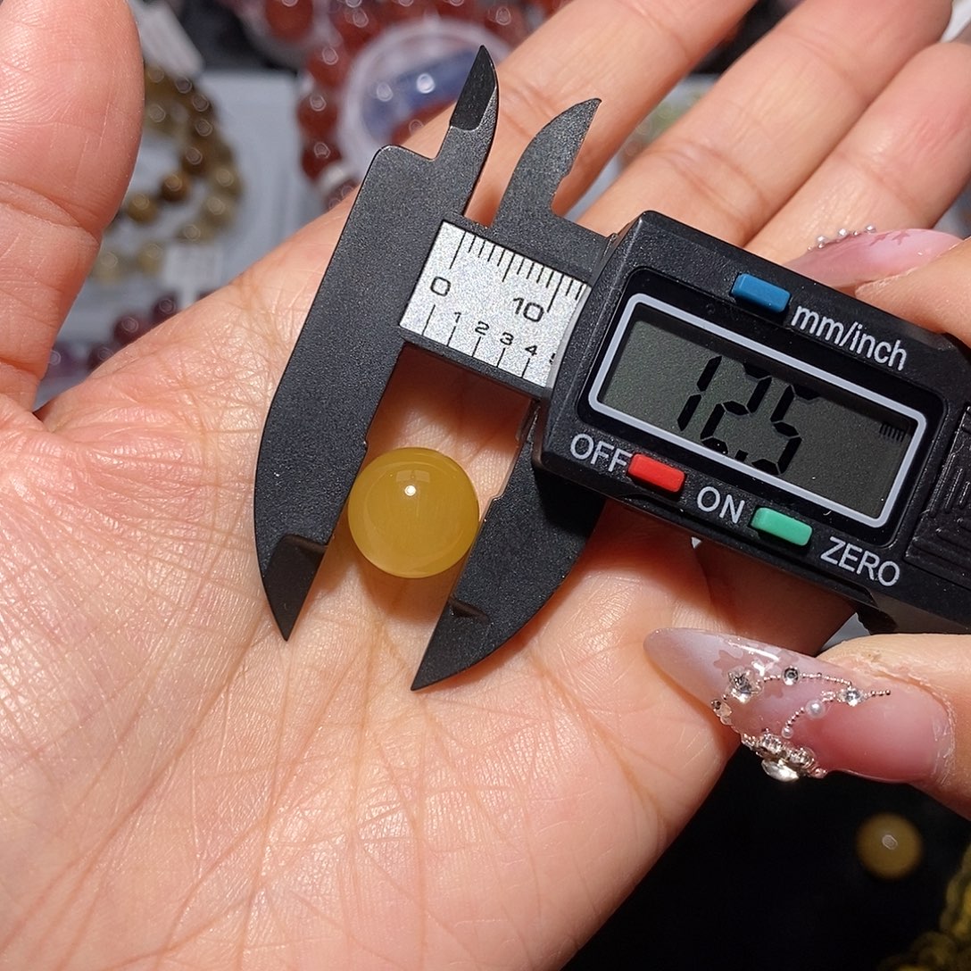 如***爱水晶手链未镶嵌黄兔毛