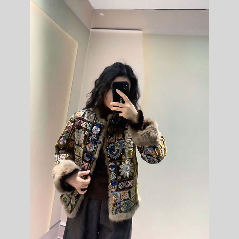 高级感新中式国风刺绣外套2025年冬季新款今年流行爆款复古唐装女