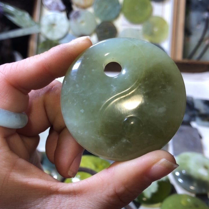 岫玉岫玉挂件未镶嵌