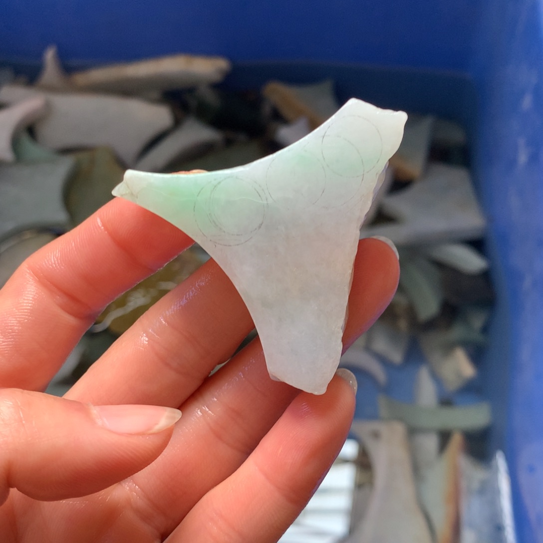 翡翠裸石翡翠边角料