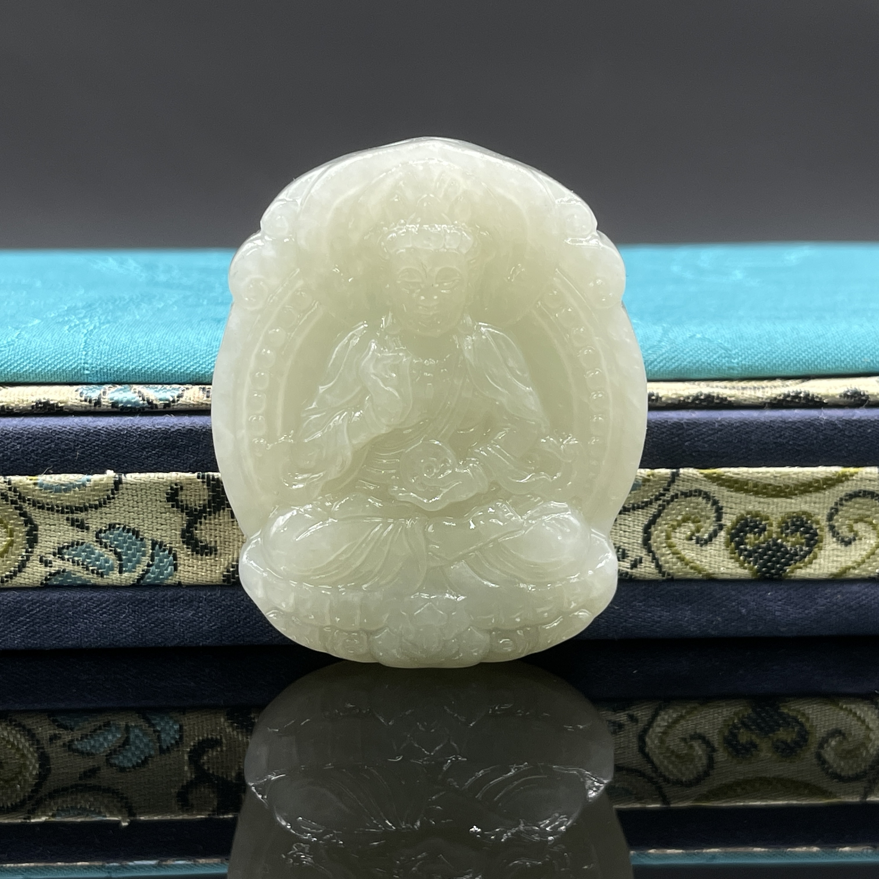 1222GY006和田玉挂件