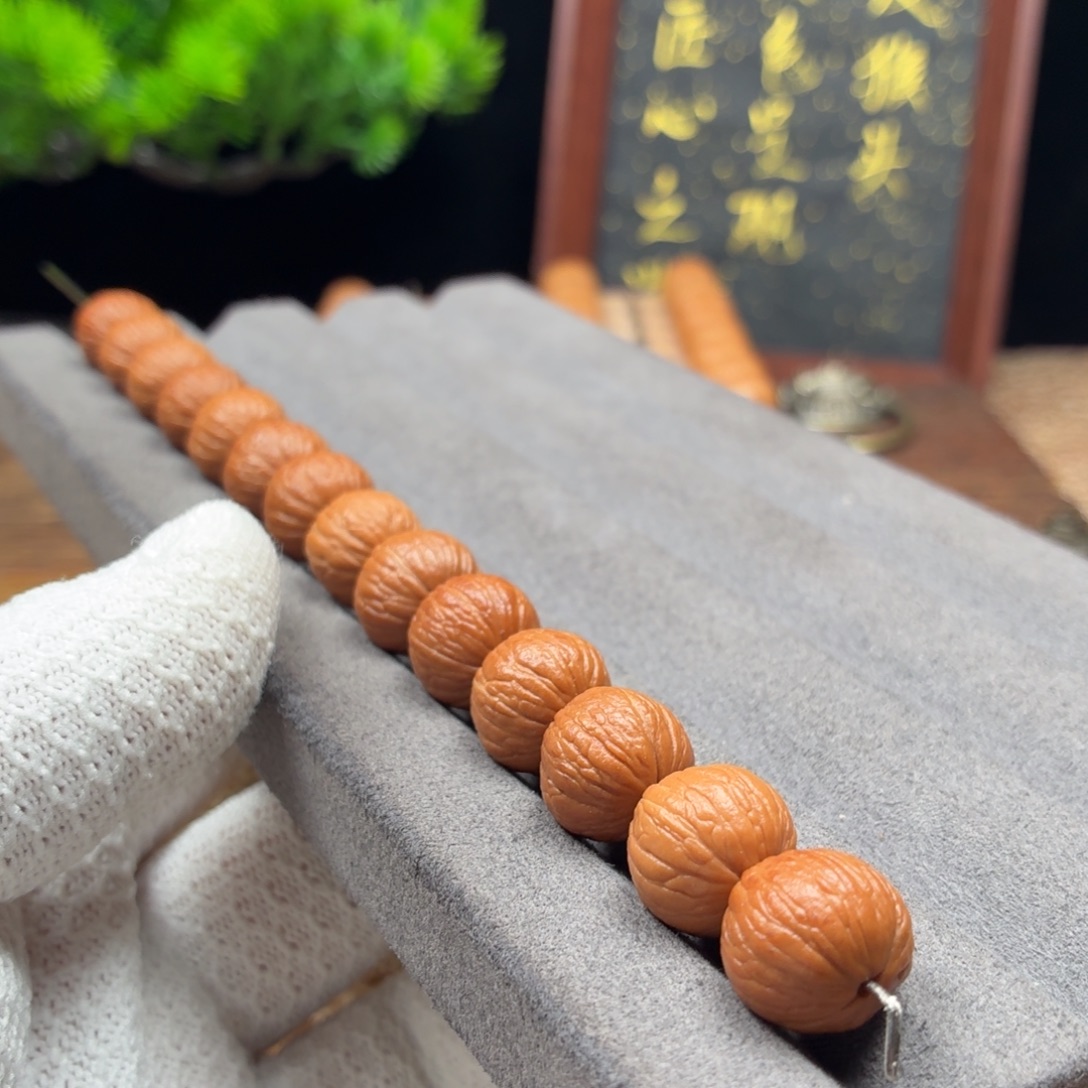 怀***春猴头核桃吊坠强迫症凤羽