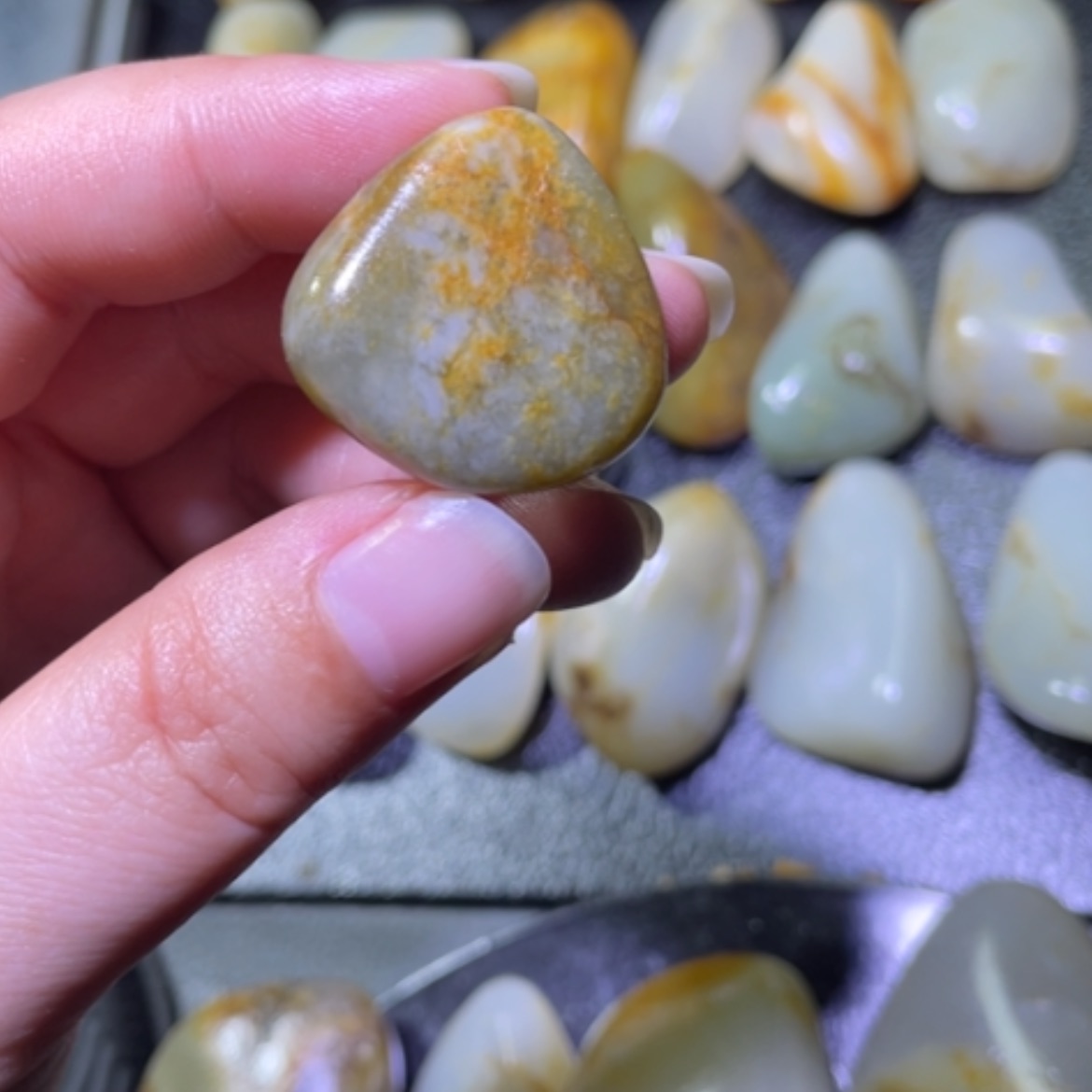 【闪购商品】颈饰未镶嵌和田玉（子料）