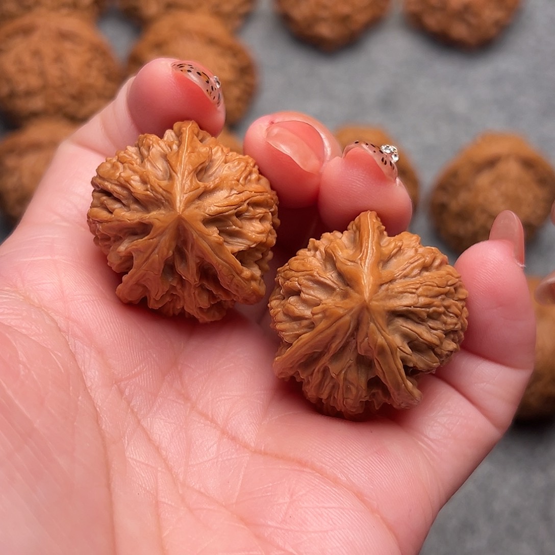 把件文玩核桃精品御龙粗筋三棱32全品人奔