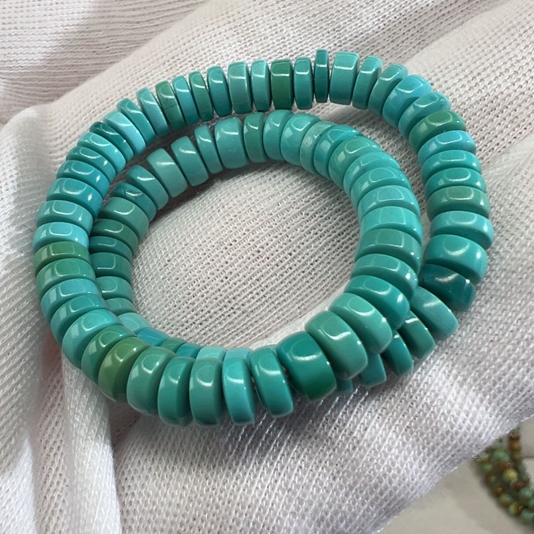 绿松石配饰未镶嵌