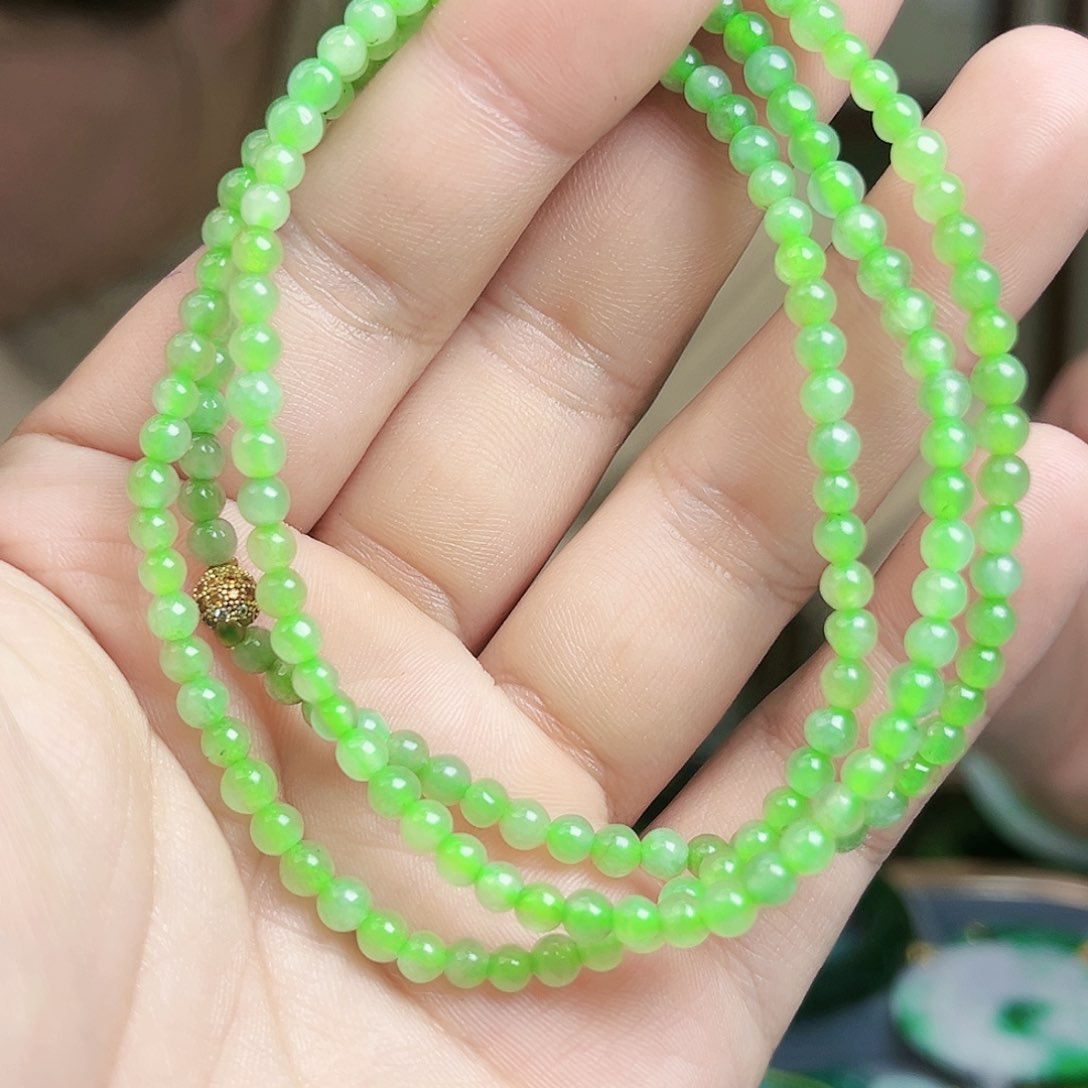 翡翠颈饰未镶嵌手链