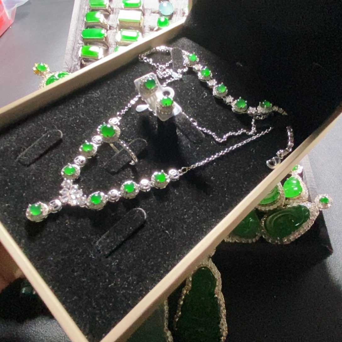 翡翠未镶嵌套链A货翡翠12