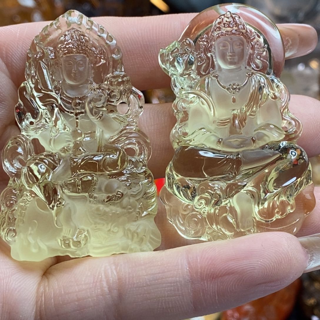 水晶颈饰未镶嵌小*几吊坠