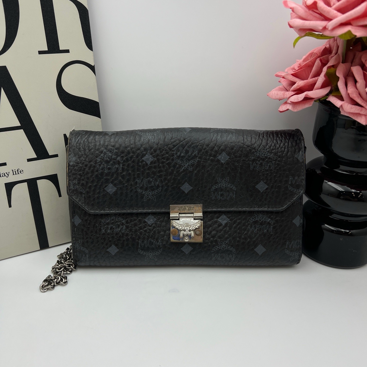 95新 MCM 8638/黑色印花单肩斜挎链条信封包