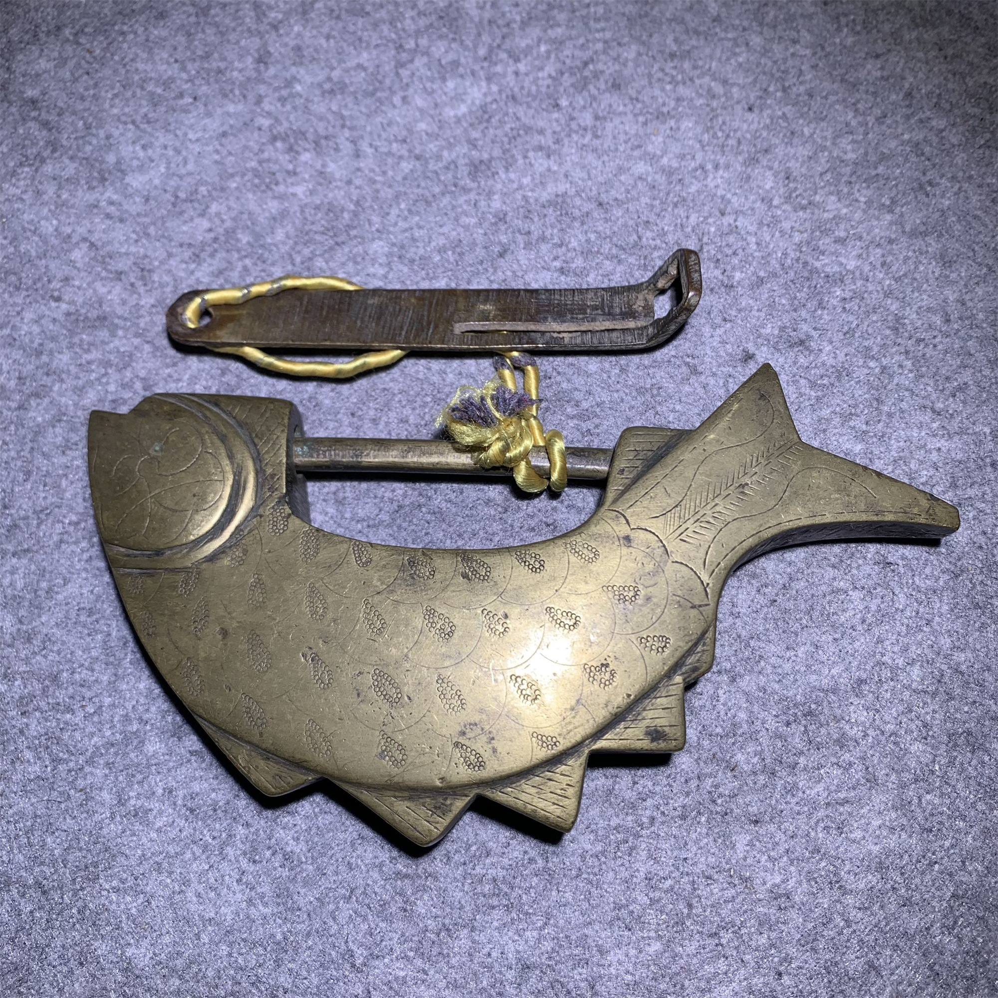 清代铜鱼锁/山东省传承文物商店库出1195