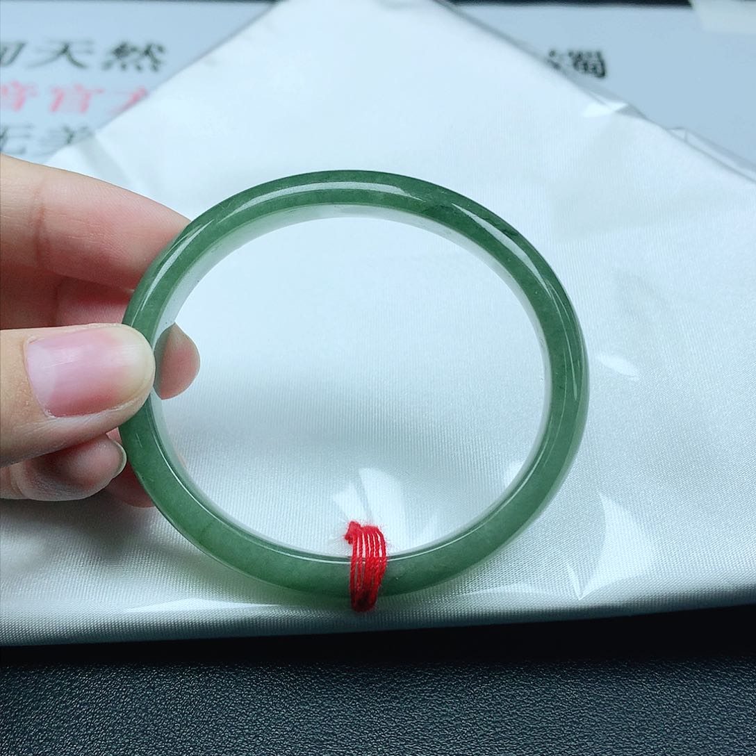 翡翠手镯未镶嵌圈54