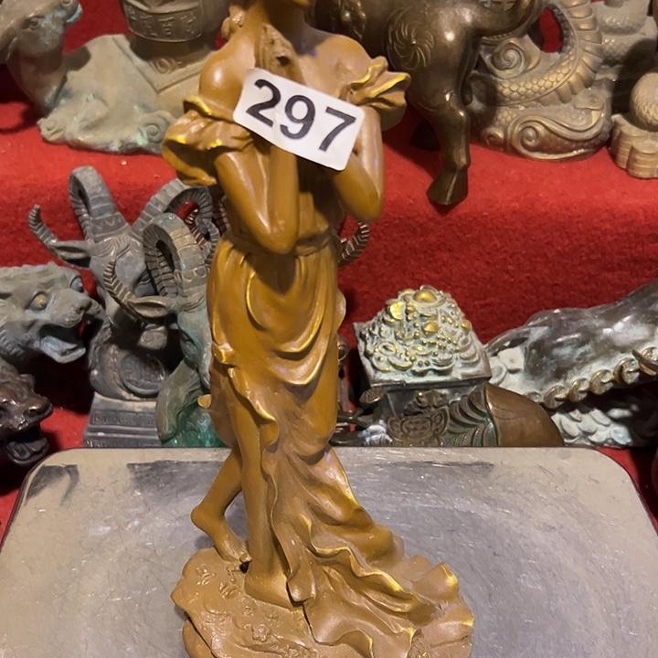 丽***影黄铜摆件，文房摆件