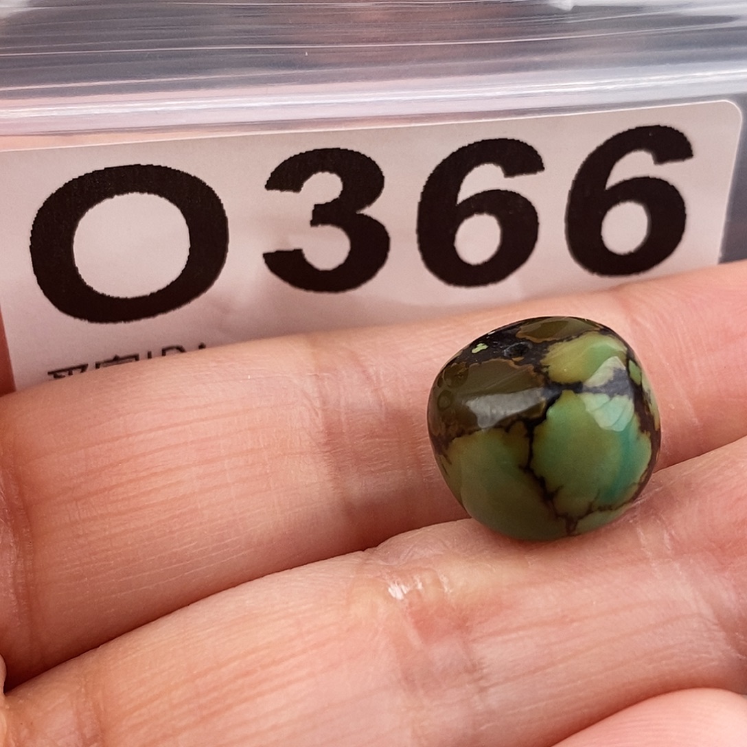 绿松石未镶嵌原矿