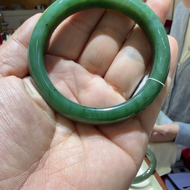 落***风和田玉未镶嵌手镯867