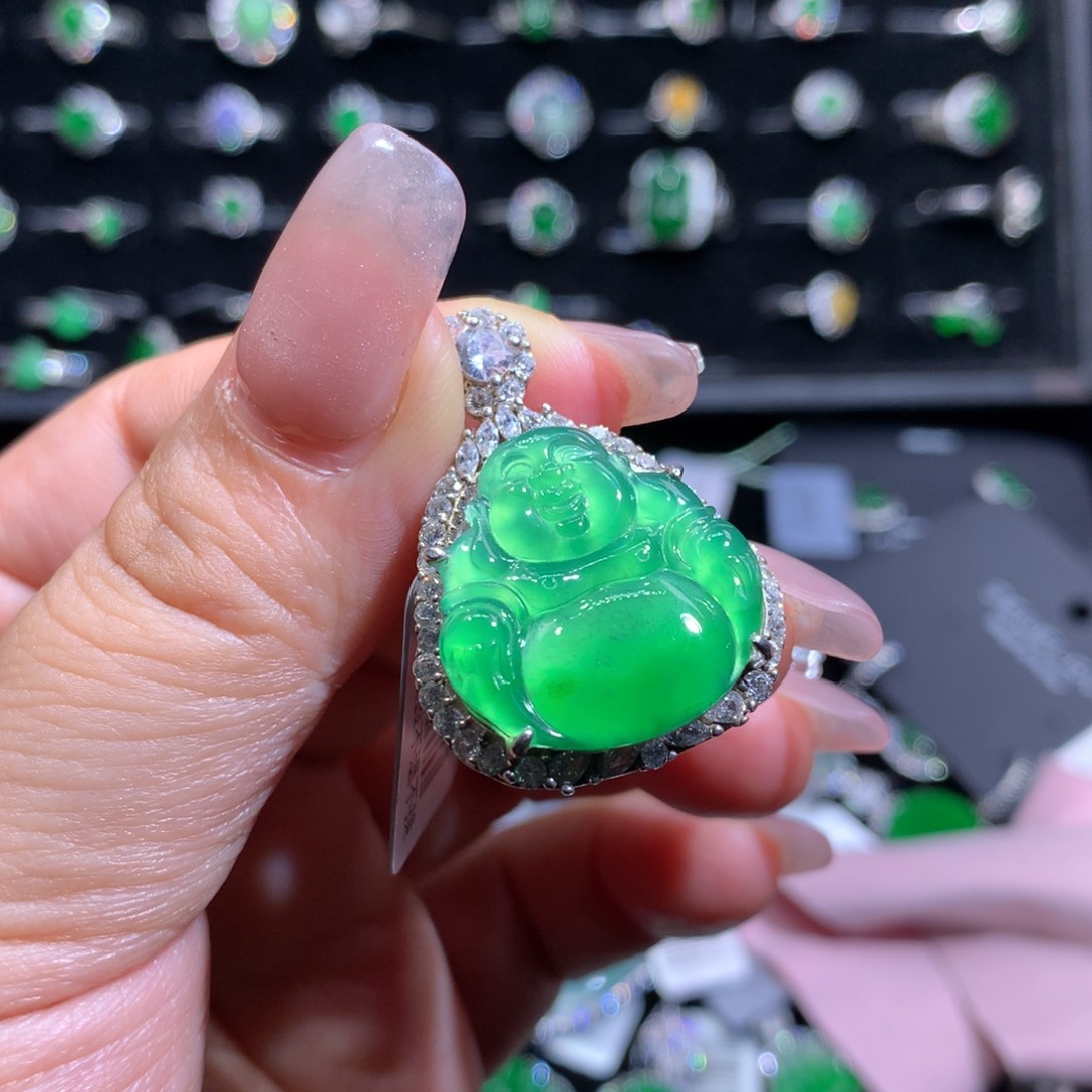 童***杺翡翠银S925镶嵌颈饰天然翡翠