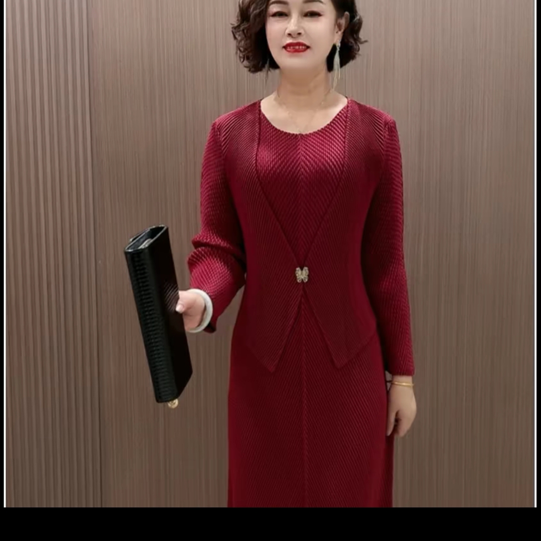 秋季静版大码V领三宅褶皱连衣裙垂感好显瘦高档大气中老年女装