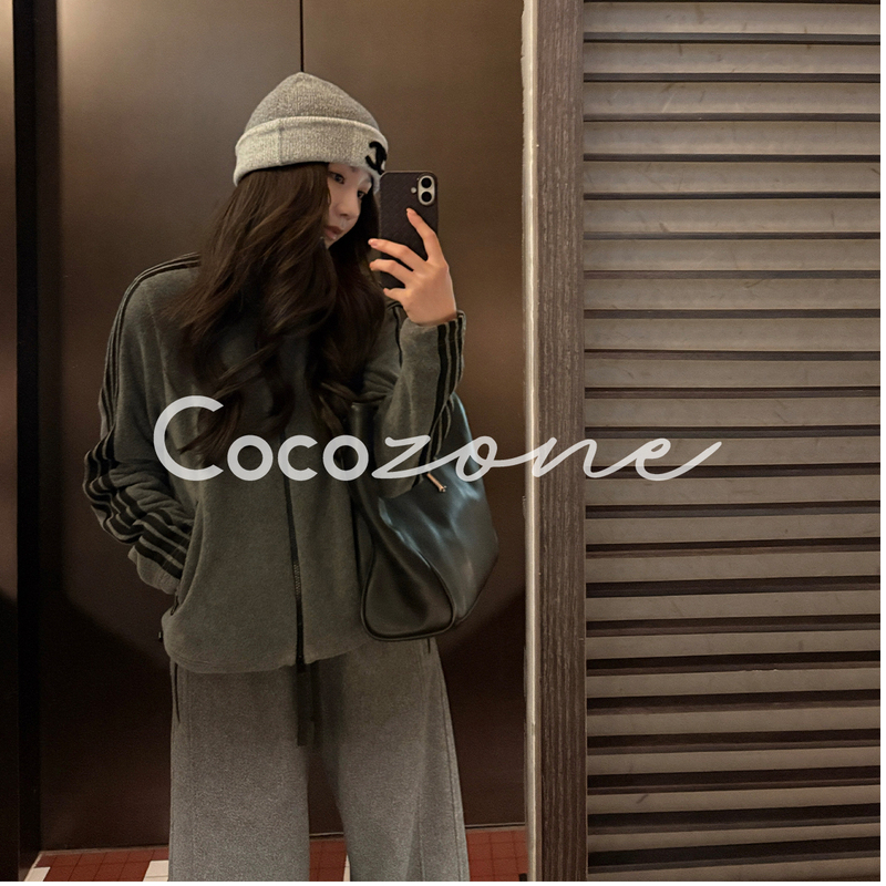 COCO ZONE 刘 一一 “校服外套”线条立领拉链外套 CD2A3144