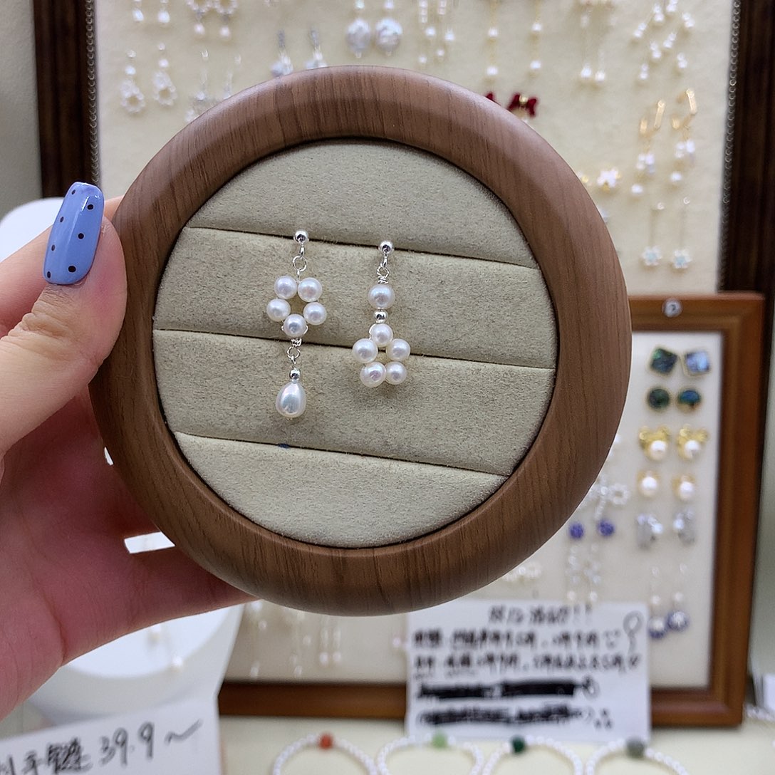 淡水珍珠银S925镶嵌耳饰